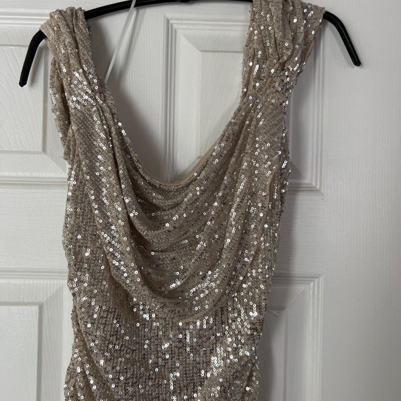 Hello Molly NWT size medium silver sequins - Picture 2 of 5